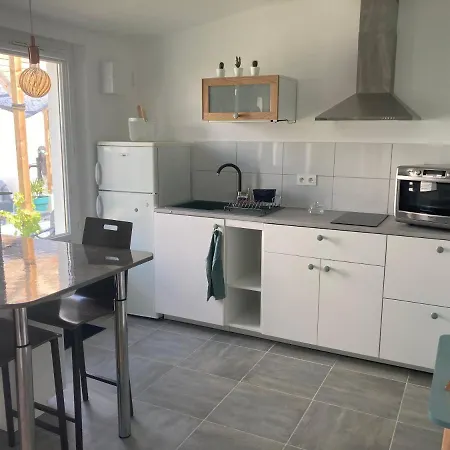 Séjour chez l'habitant Indépendant 30m2 4 Pers Quartier Des Roses *